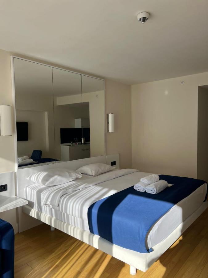 Aparthotel In City Batumi Eksteriør billede